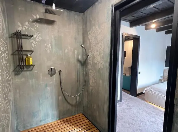 Bashtin Dom - Skabrin House Konukevi Bansko