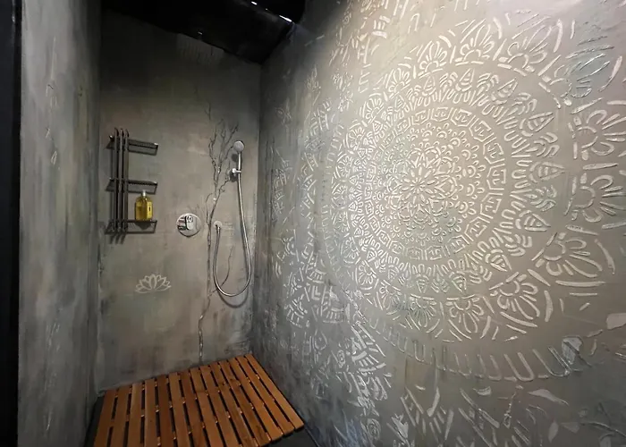 Konukevi Bashtin Dom - Skabrin House