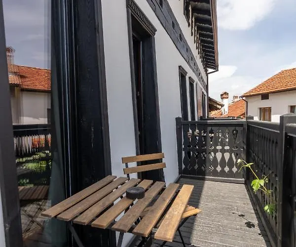 Bashtin Dom - Skabrin House Konukevi Bansko