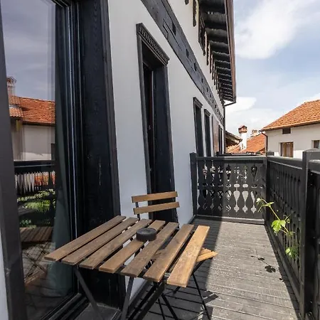 Bashtin Dom - Skabrin House Къща за гости Банско