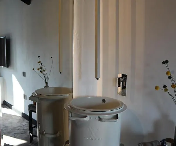 Bashtin Dom - Skabrin House 4*